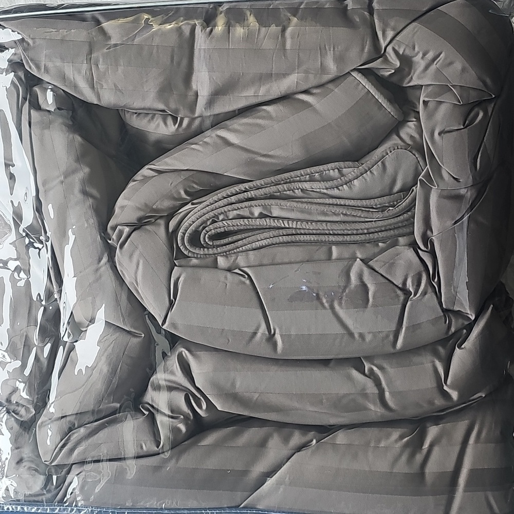 RARE Wamsutta REVERSIBLE PIMA COTTON Damask Stripe KING Comforter Set GRAY - Picture 6 of 12
